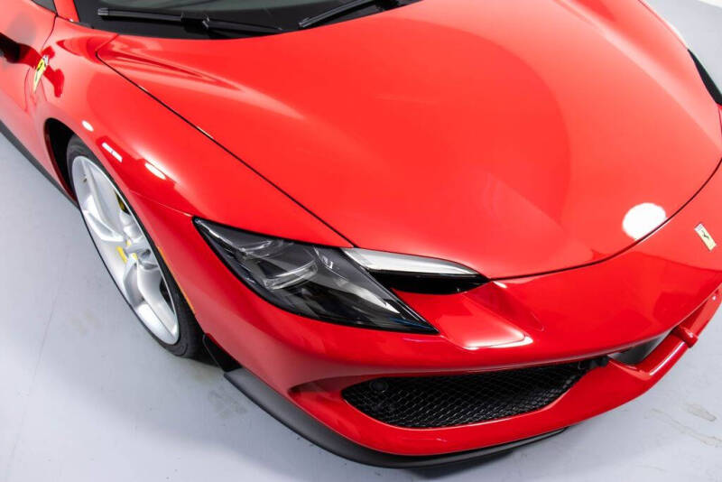 2024 Ferrari 296 GTS