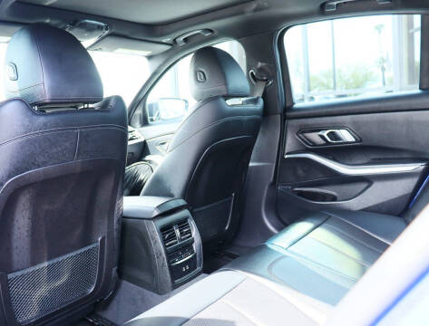 2023 BMW 3 Series 330e