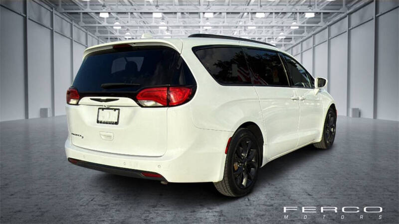 2018 Chrysler Pacifica Touring L Plus