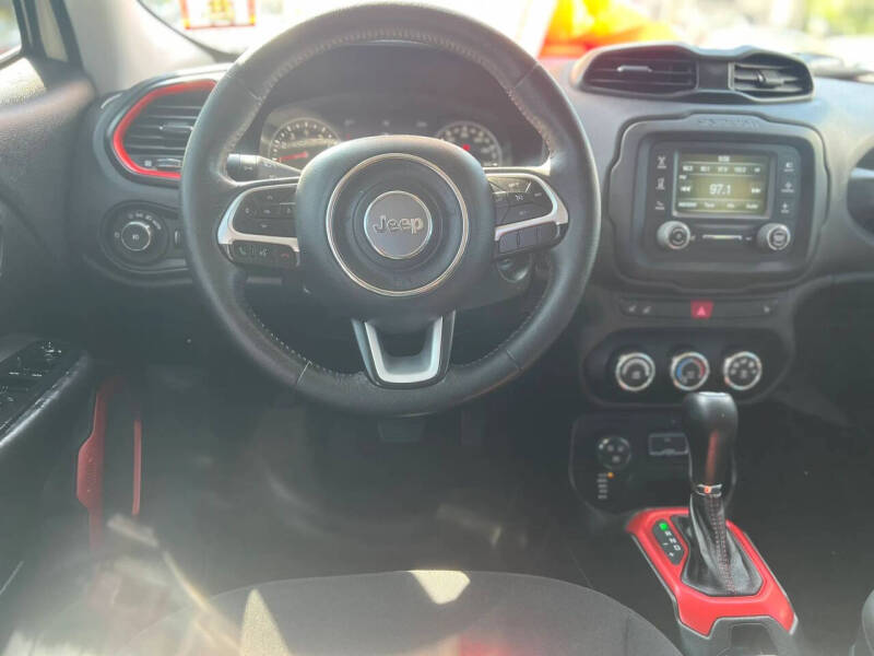 2015 Jeep Renegade Trailhawk