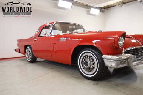 1957 Ford Thunderbird