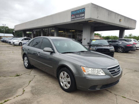 2010 Hyundai Sonata for sale at ZORA MOTORS in Rosenberg TX