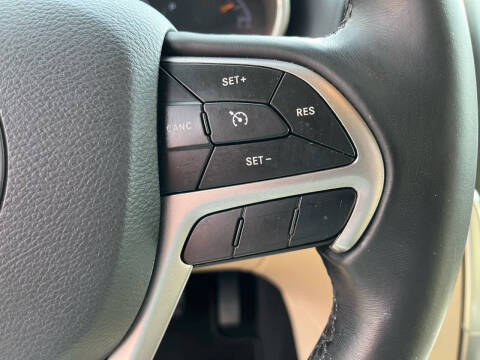 2019 Jeep Grand Cherokee Laredo E