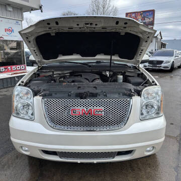 2013 GMC Yukon Denali