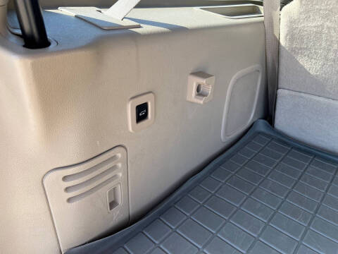 2013 Lincoln Navigator L