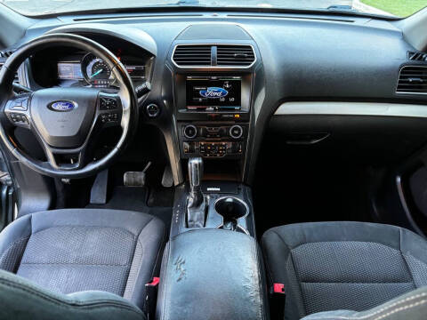 2016 Ford Explorer XLT