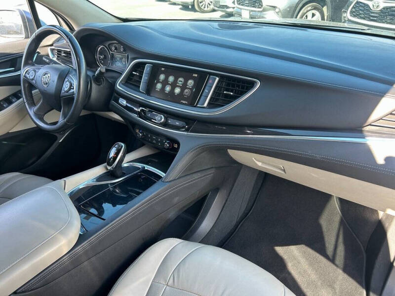 2019 Buick Enclave Essence
