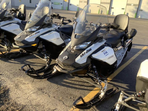 2020 Ski-Doo Grand Touring Sport Rotax®
