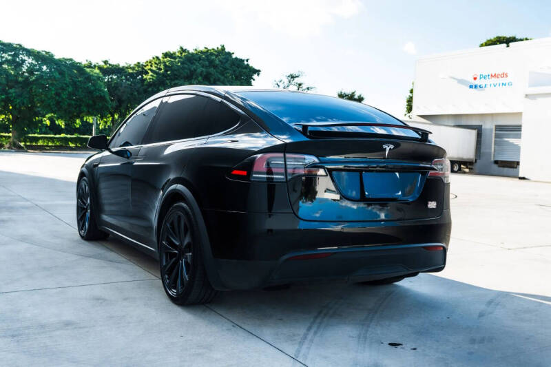 2022 Tesla Model X Plaid