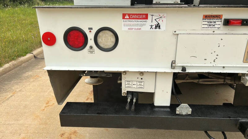 2020 Freightliner M2 106