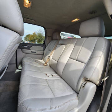 2013 Chevrolet Suburban LT