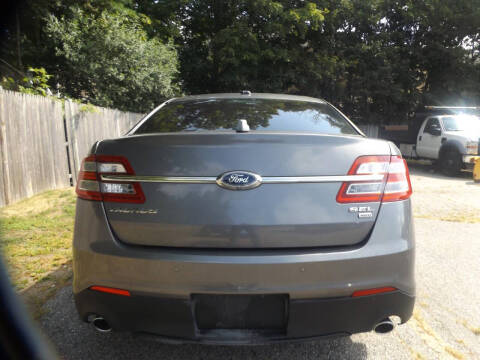 2014 Ford Taurus SEL