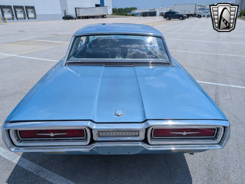 1964 Ford Thunderbird