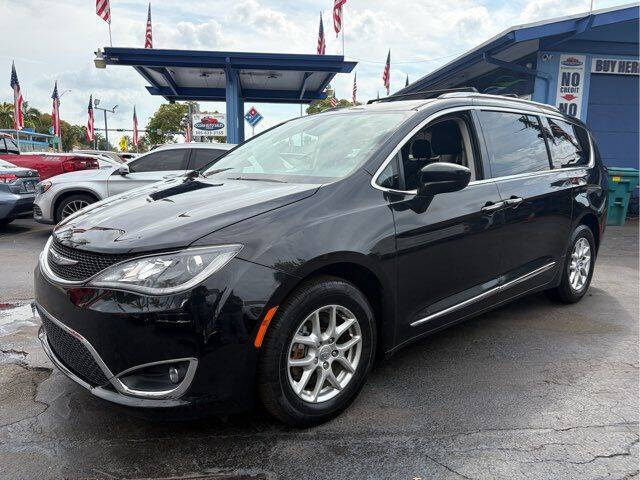 2020 Chrysler Pacifica Touring L