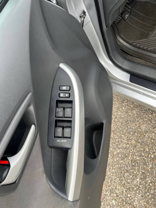 2011 Toyota Prius Five