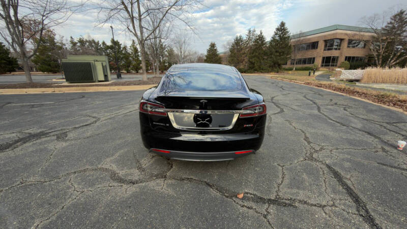 2015 Tesla Model S P85D