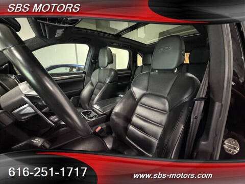 2016 Porsche Cayenne GTS