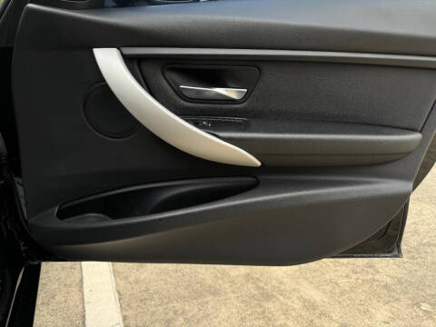 2018 BMW 3 Series 320i