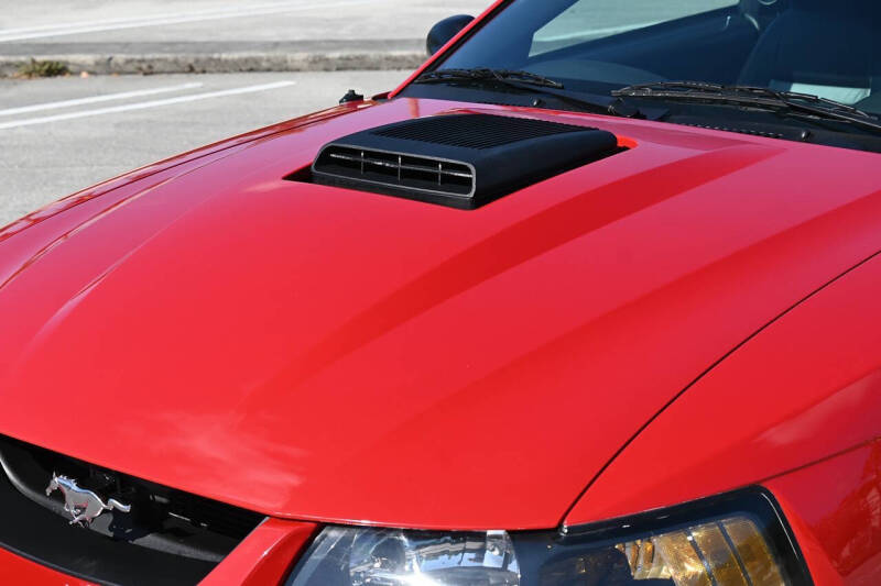 2004 Ford Mustang Mach 1 Premium