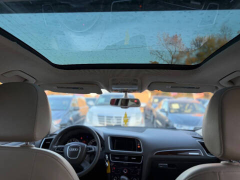 2012 Audi Q5 2.0T quattro Premium Plus