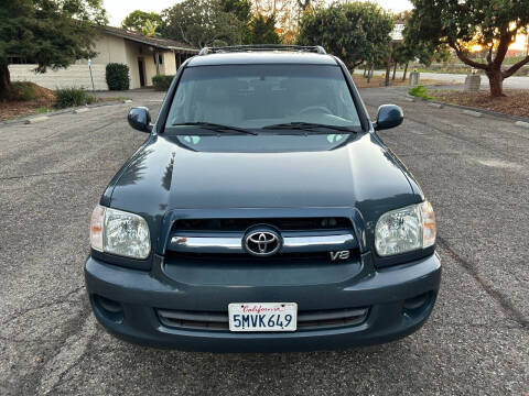 2005 Toyota Sequoia SR5