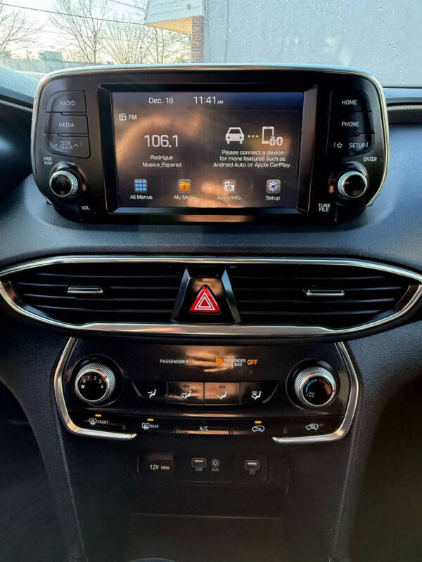 2019 Hyundai Santa Fe SE 2.4L