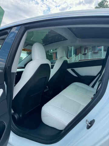2019 Tesla Model 3 Performance