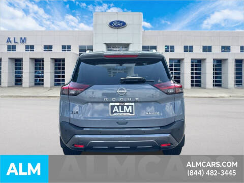 2022 Nissan Rogue SL