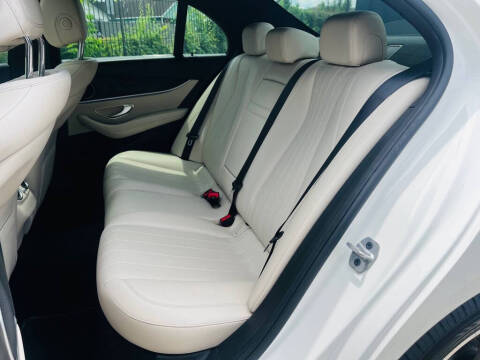 2019 Mercedes-Benz E-Class E 300