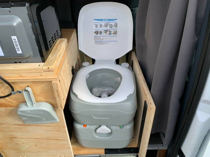 2011 Ford Transit Connect XLT Premium