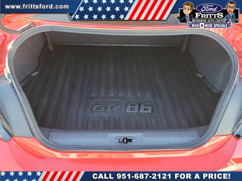 2024 Toyota GR86 Premium