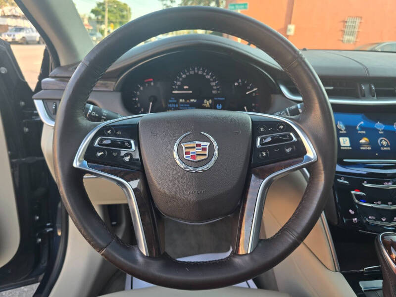 2013 Cadillac XTS Luxury Collection