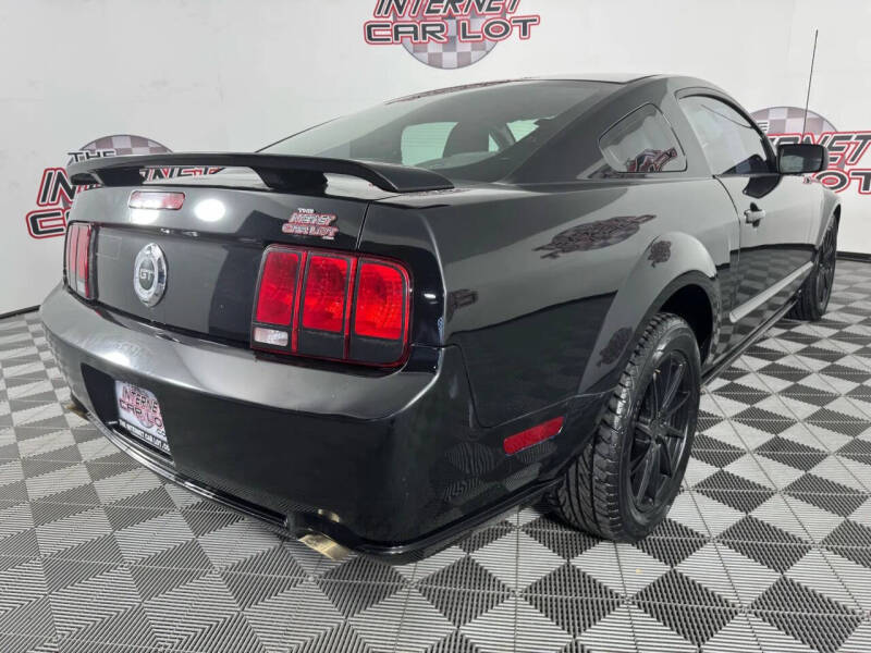 2006 Ford Mustang GT Deluxe