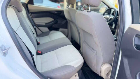 2012 Ford Focus SE