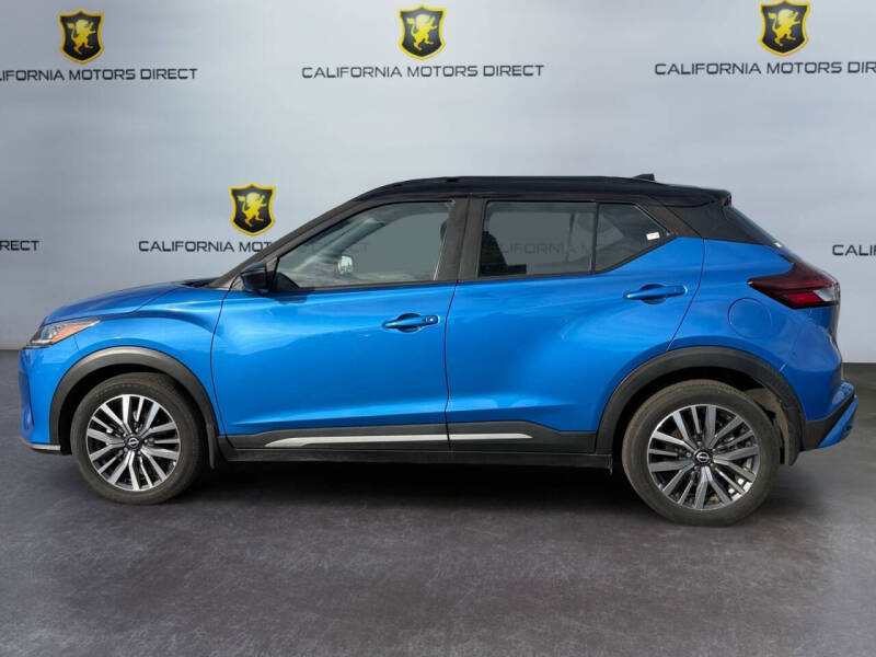 2023 Nissan Kicks SR