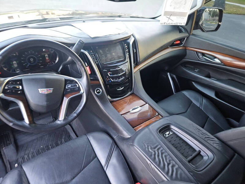 2017 Cadillac Escalade ESV Premium Luxury