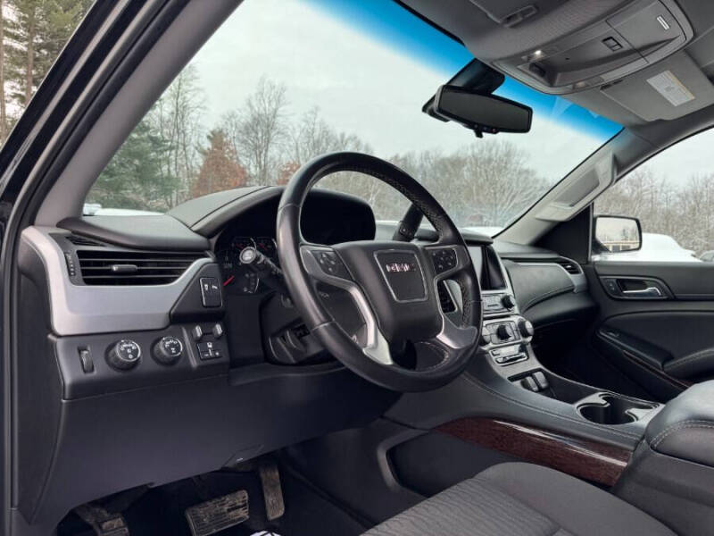 2017 GMC Yukon XL SLE