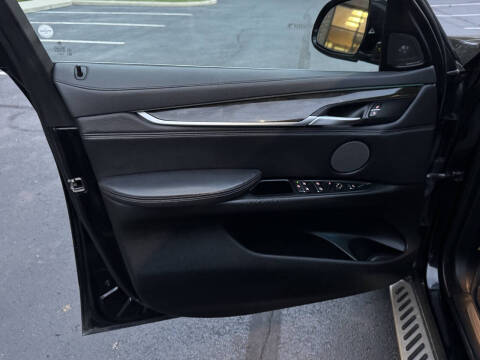 2017 BMW X6 xDrive50i