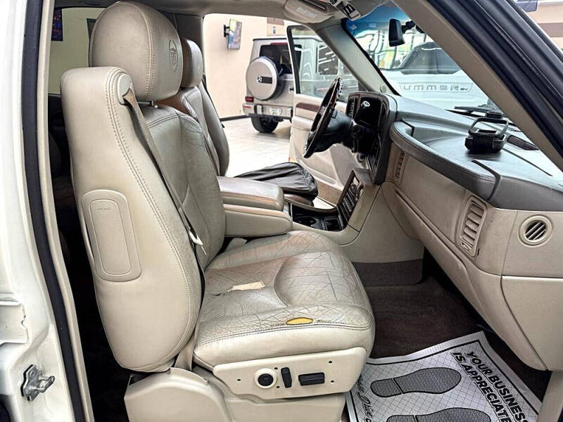 2005 Cadillac Escalade