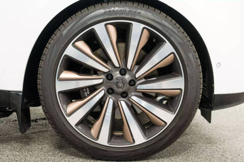 2024 Land Rover Range Rover P615 SV LWB