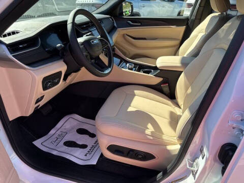 2025 Jeep Grand Cherokee Laredo X