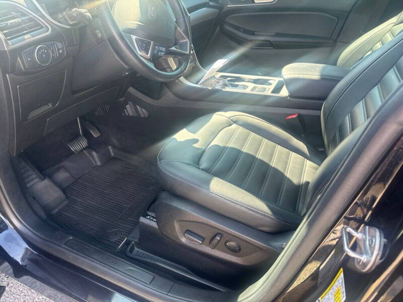 2021 Ford Edge SEL