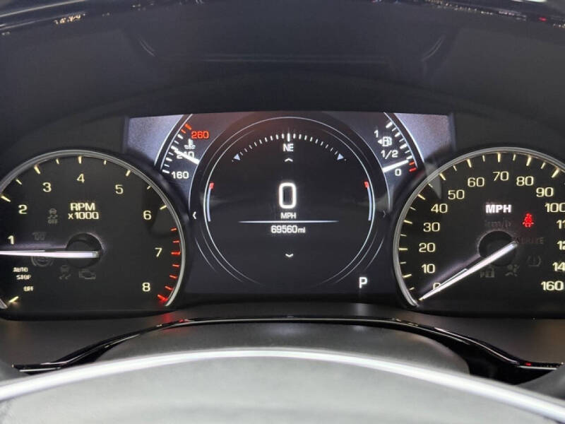 2018 Cadillac XT5 Platinum