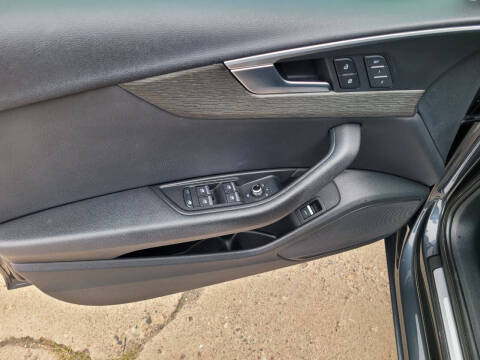 2017 Audi A4 2.0T quattro Premium