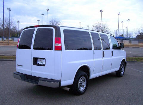 2017 Chevrolet Express LT 2500