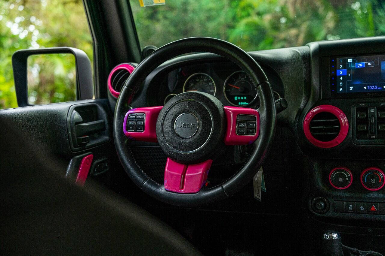 2015 JEEP Wrangler SUV / Crossover - $25,999