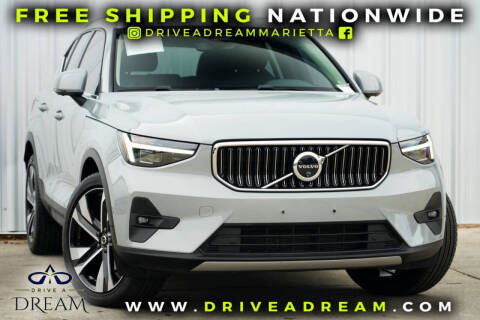 2024 Volvo XC40 B5 Plus Bright Theme