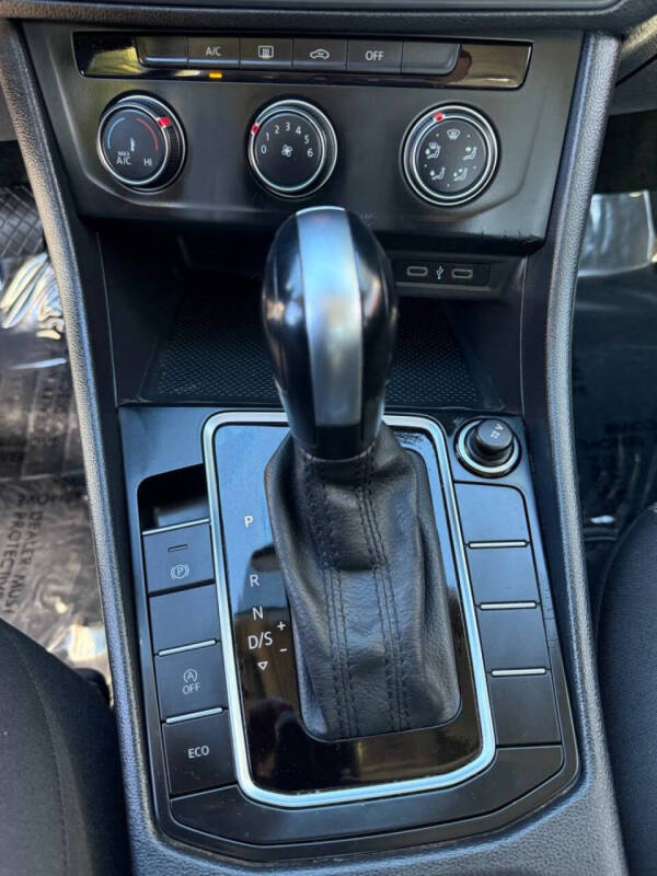 2021 Volkswagen Jetta SE