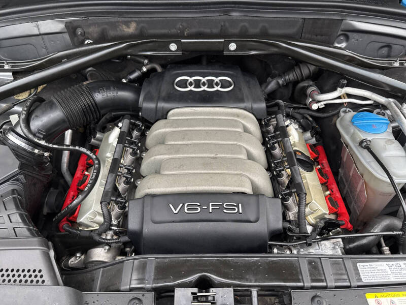 2012 Audi Q5 3.2 quattro Premium Plus