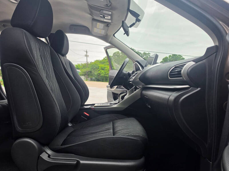 2019 Mitsubishi Eclipse Cross SE